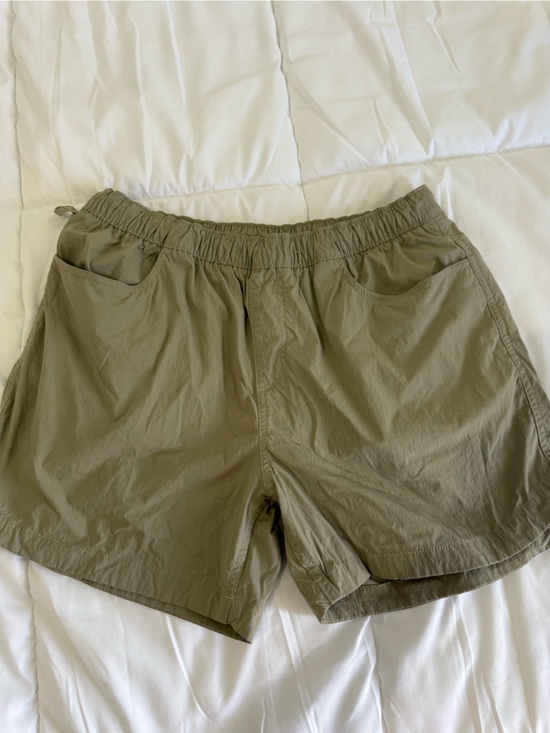 Carhartt Pants - Carhartt Tan Women’s Cargo Shorts